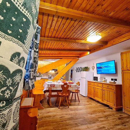 Appartamenti Residence La Roggia Pozza di Fassa Oda fotoğraf