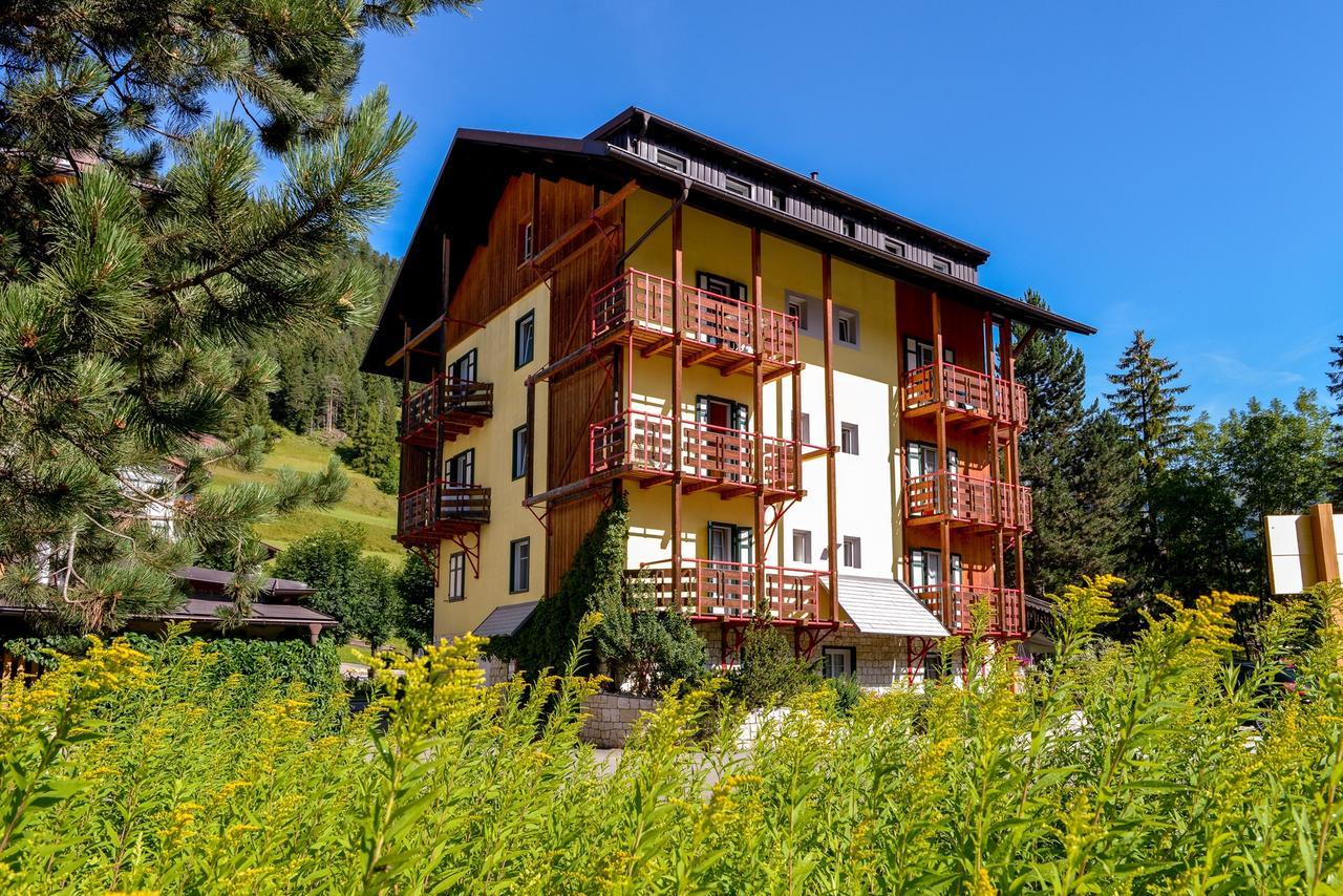 Appartamenti Residence La Roggia Pozza di Fassa Dış mekan fotoğraf
